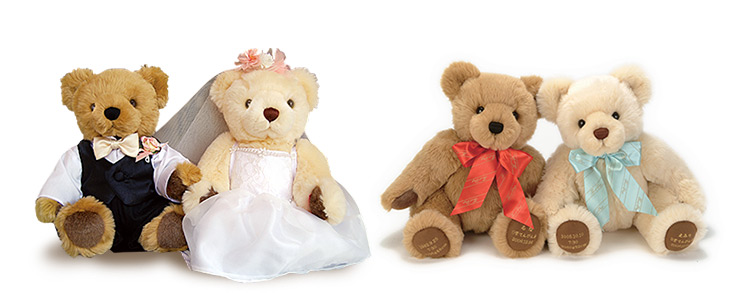 衣装を着たベアかそうでないベア