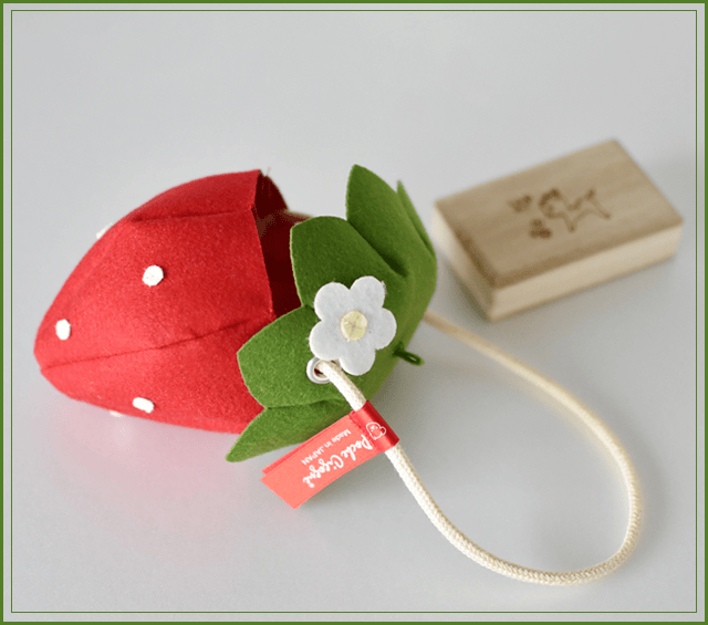 サーカスのテントがモチーフ