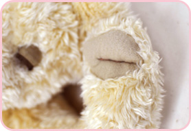 ぎゅっとにぎりしめたお手々